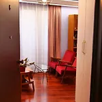 Downtown Italian Apartmán Bukurešť