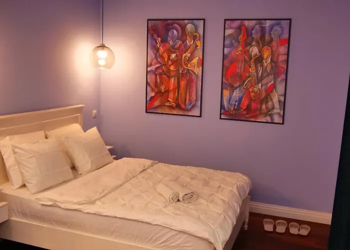 Downtown Italian Apartament